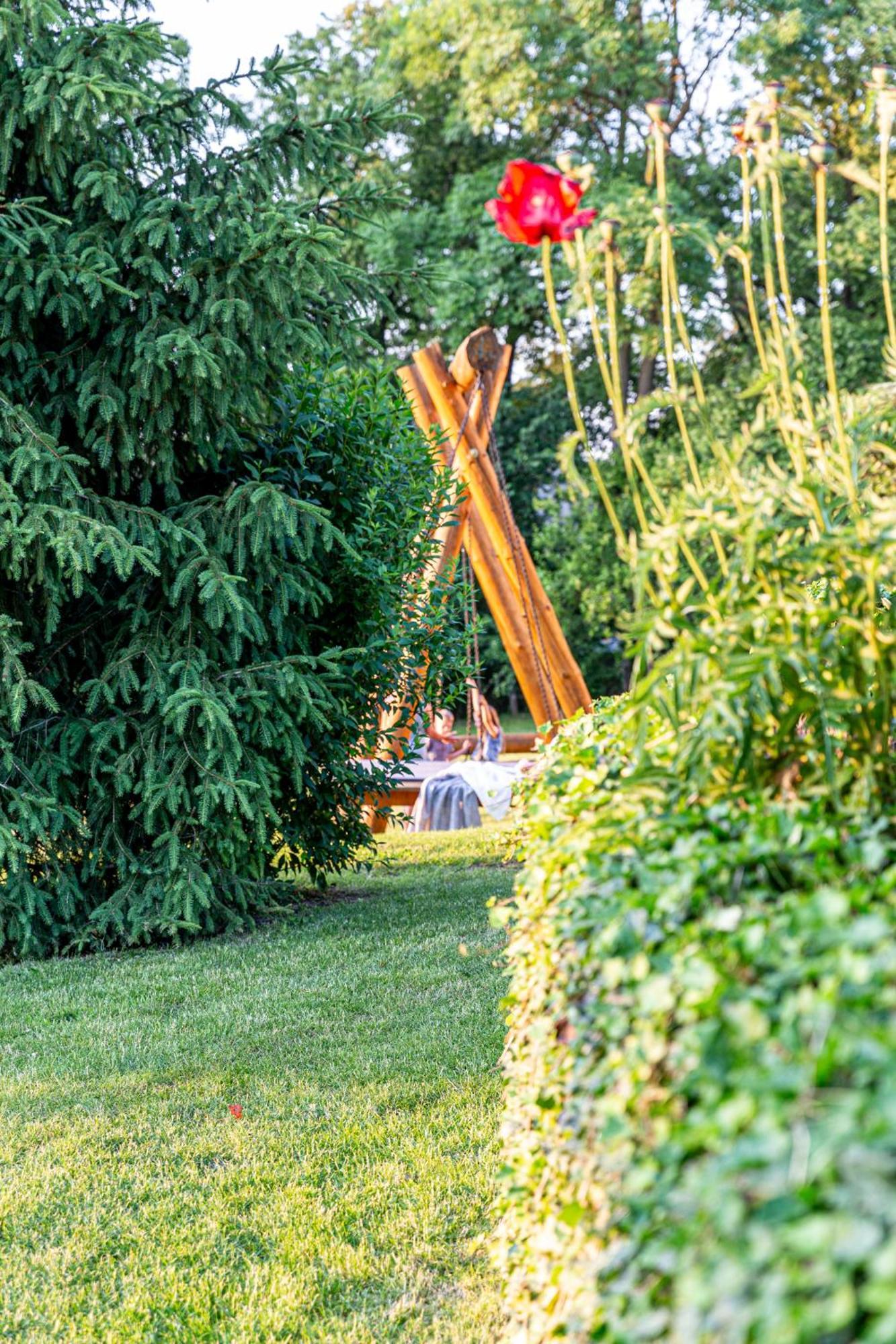 Wellnessparadies Mit Sauna Und Whirlpool Krakow am See Exterior photo