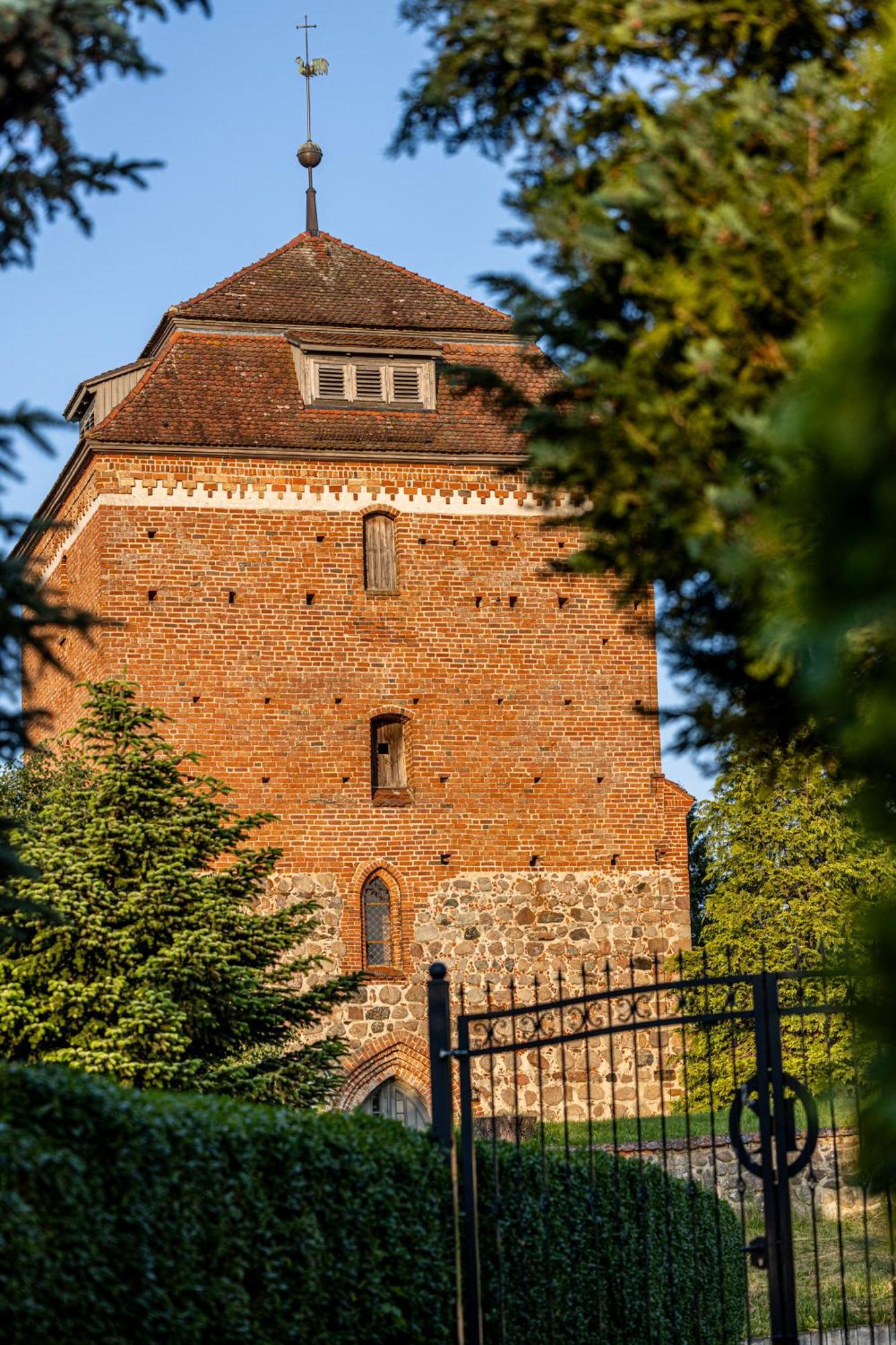 Wellnessparadies Mit Sauna Und Whirlpool Krakow am See Exterior photo